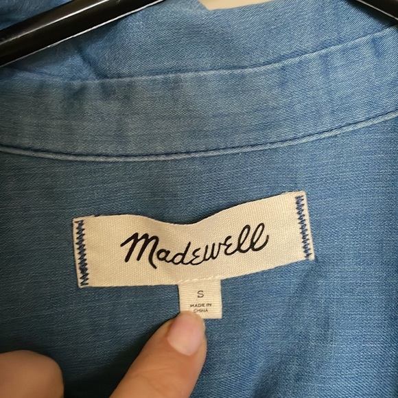 Madewell Button Down Shirt Size S - Picture 2 of 4